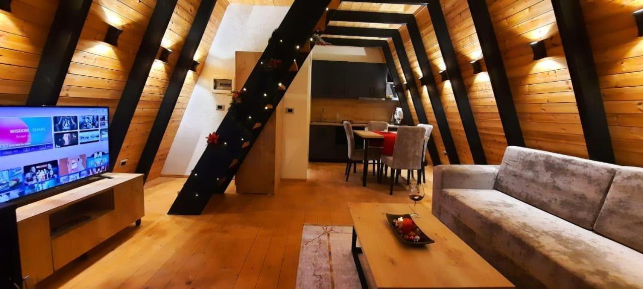Alpine Arlon *